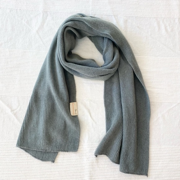 Jackson Rowe Scarf - Picture 5 of 9